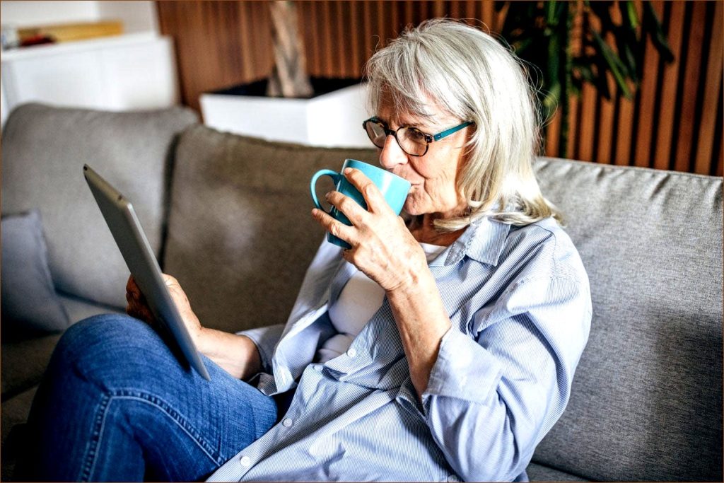 Embracing Independence in Your Golden Years: Tips for Flourishing Alone