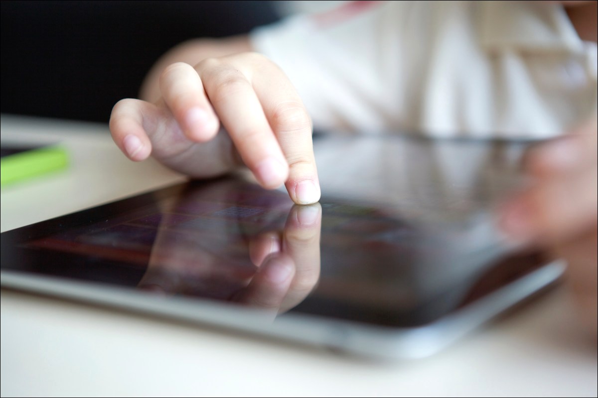 Australia's New Social Media Ban for Kids Under 16 Puts Age ...