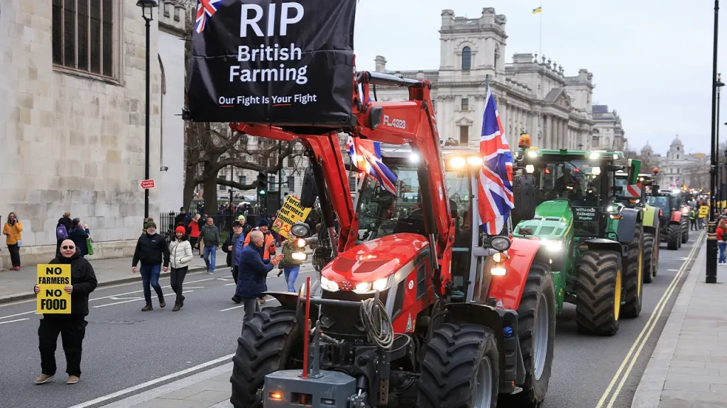 Farmers Rally in London, Tractors Take the Streets Against Tax Reforms