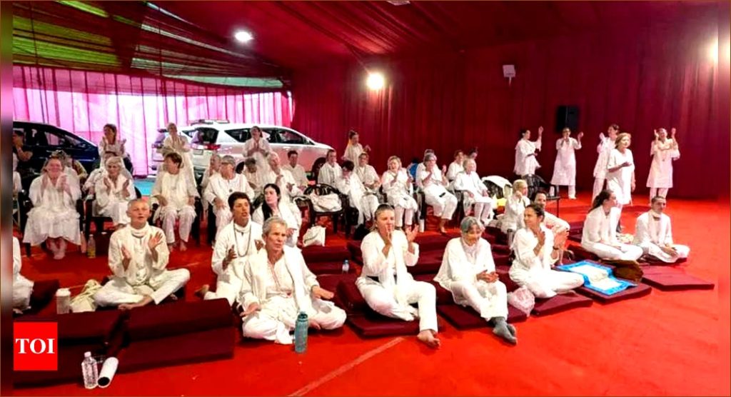 Foreigners Dive into Indian Culture at the Mela in Prayagraj