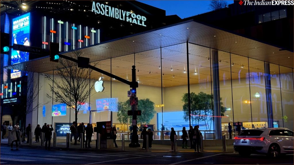 Apple Breathes Easier as Trump Drops Tariffs on Smartphones and Computers