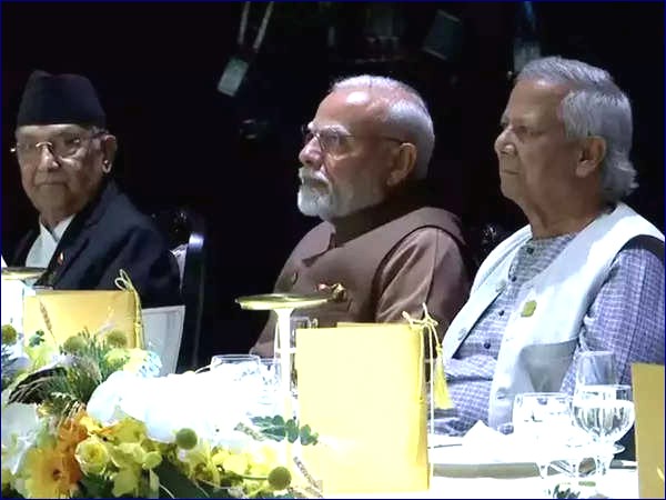 Live from Thailand: PM Modi and Bangladesh’s Chief Advisor Yunus Share Moments at BIMSTEC Dinner