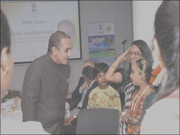MoS Kirti Vardhan Singh Connects with Indian Diaspora in Iceland