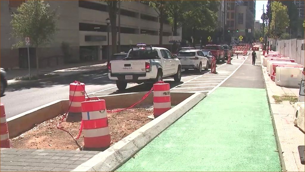 Midtown Merchants Warn: Construction and Traffic Disrupt Sales Just Before World Cup