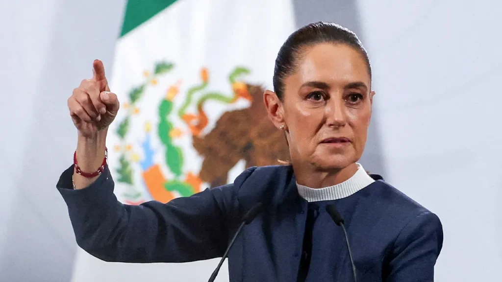 Man Grabs Mexican President Sheinbaum During Bizarre Public Stroll