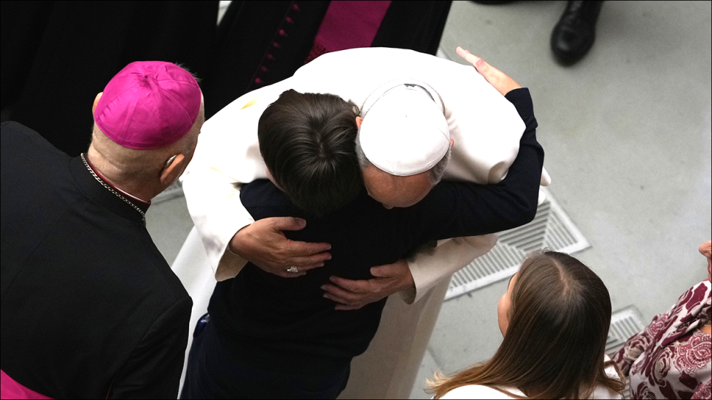 Pope Calls Out ‘Antisemitic Violence’ Following Sydney Hanukkah Shooting
