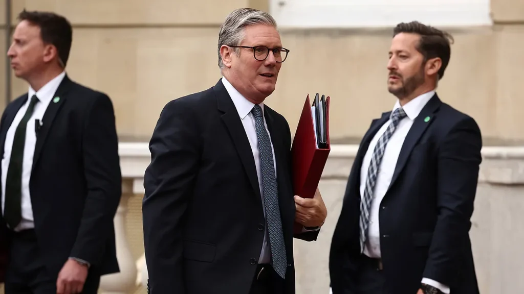 Starmer Faces Growing Turmoil as Resignations Erupt Over Mandelson-Epstein Connections