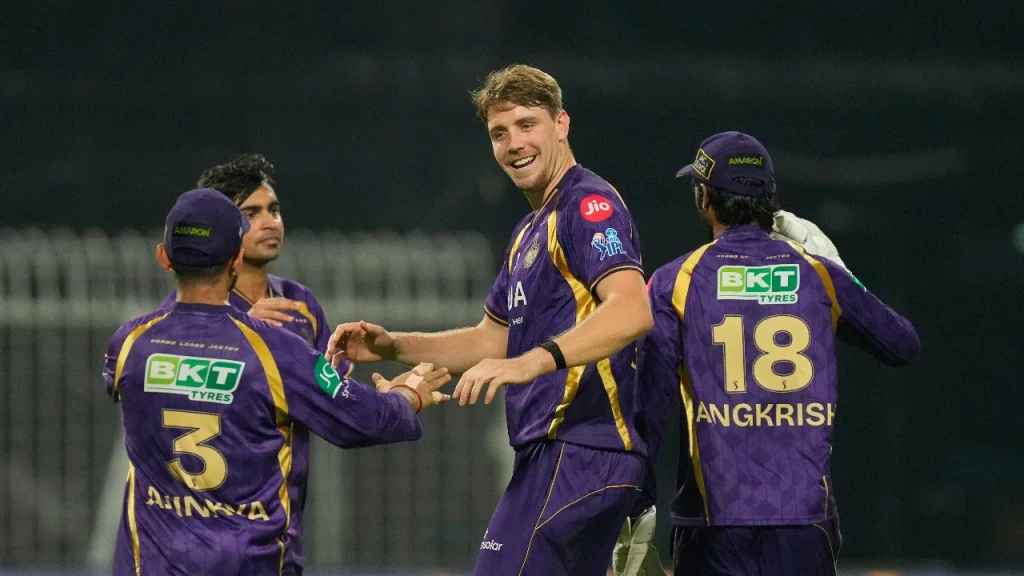 After Facing Criticism for Cheating KKR, Cameron Green Makes a Splash in His First IPL 2026 Over