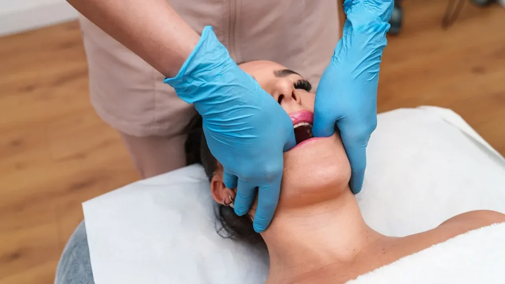 Experts Unpack the Pros and Cons of Jaw Release Therapy