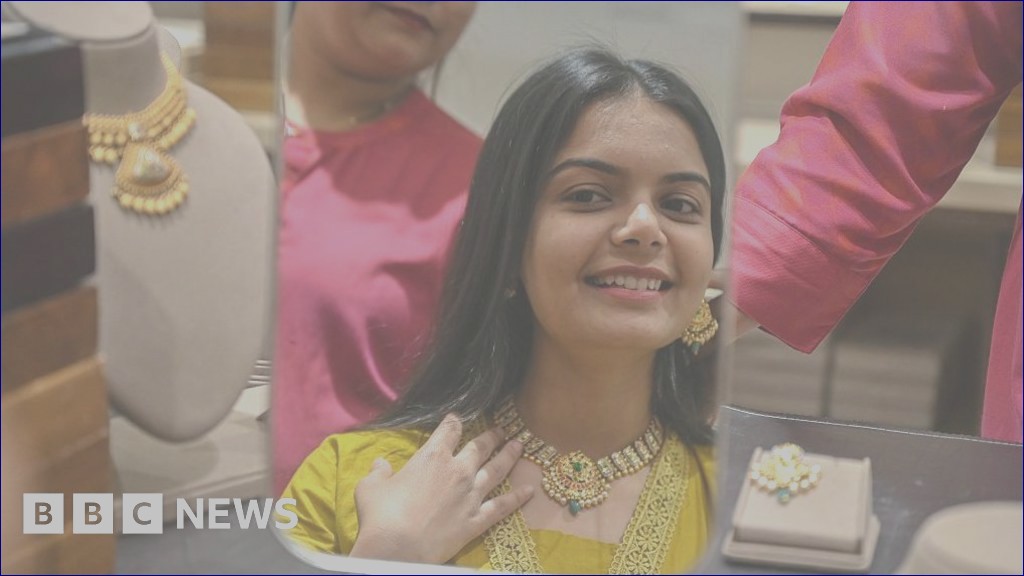“Modi’s Strategy: Encouraging Indians to Cut Back on Gold Purchases and Travel” – BBC