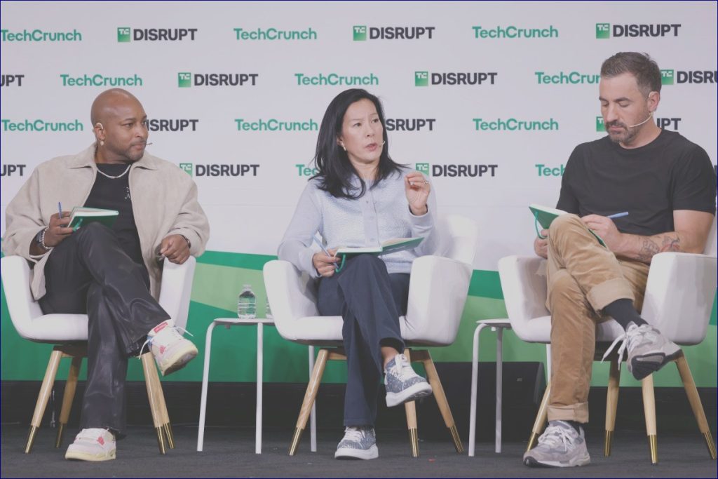 Mastering the Startup Battlefield Top 20: Perks for All Participants
