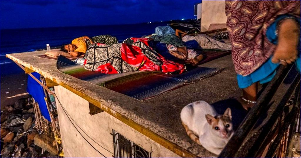 Searing Heat Sweeps Across India: A Closer Look at Extreme Weather Conditions