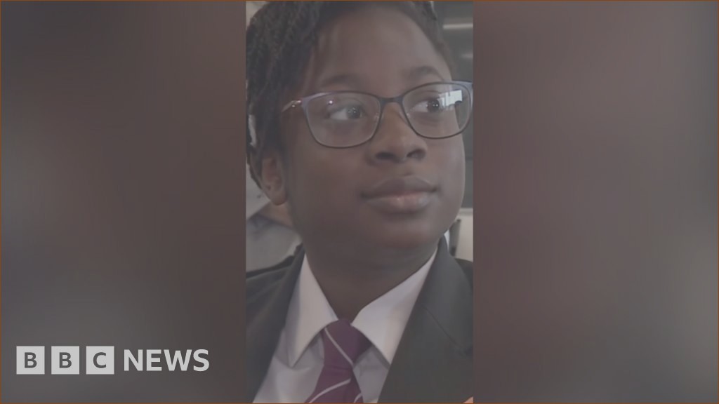 Tech Secretary Encourages Student to “Gaze at a Wall” for Inspiration – BBC