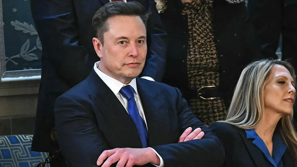 Elon Musk Calls for Prison Time for Politicians Who Overlooked UK Grooming Gangs