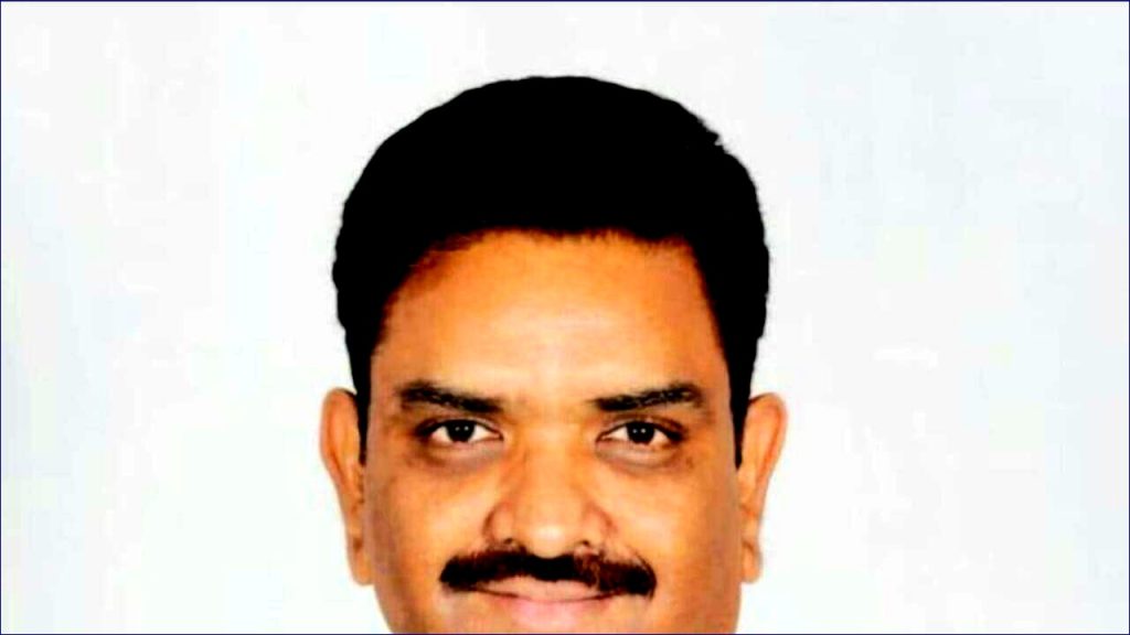 UP Minister Calls for Shift from Generalists to Specialists in India’s Bureaucracy