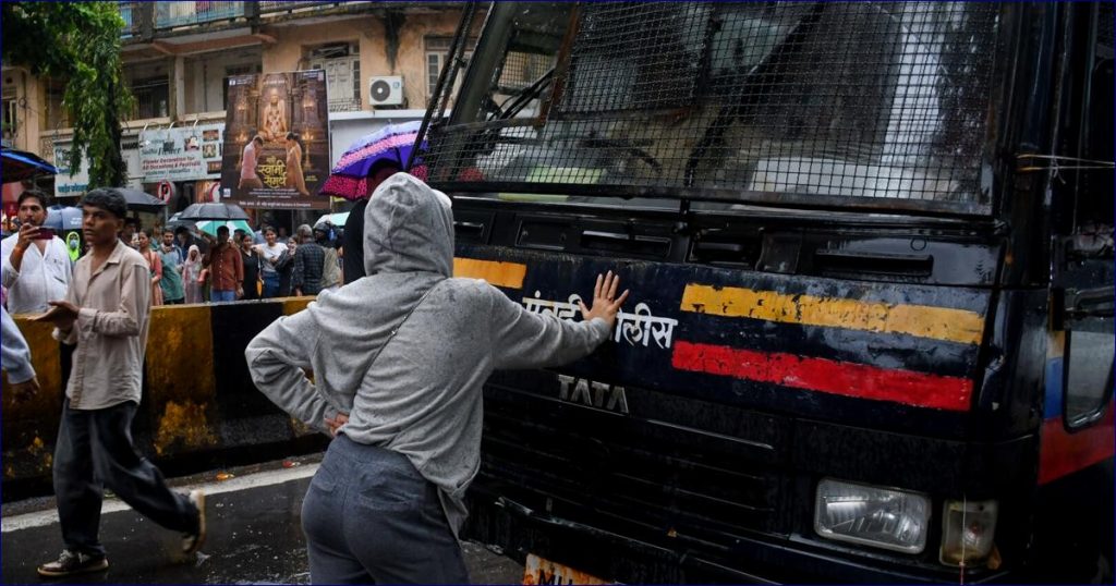 India’s Cockroach Protests Stir Public Outcry – GazetteXtra