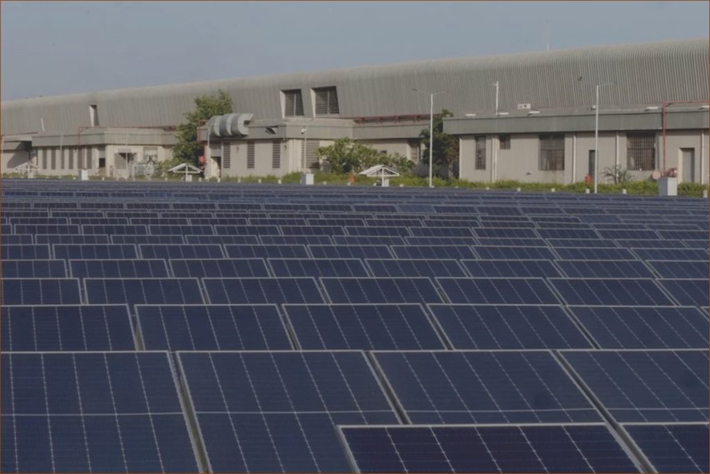 India’s Solar Ambitions Stalled by Dependence on Chinese Manufacturing