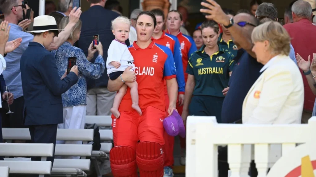 Women’s T20 World Cup: Nat Sciver-Brunt and Baby Theo Share a Heartwarming Finale Moment