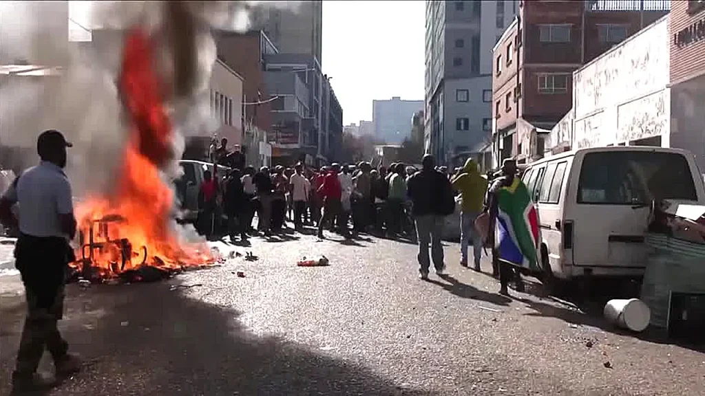 South Africa Mobilizes Thousands of Officers Amid Deadly Anti-Immigrant Protests