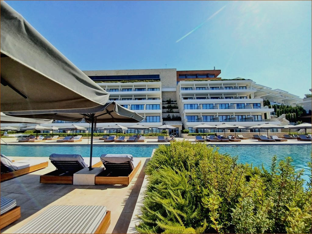 Cyprus Business Update: Exploring Tourism, DP World Limassol, Gaming, Crypto Innovations, and the Digital Euro
