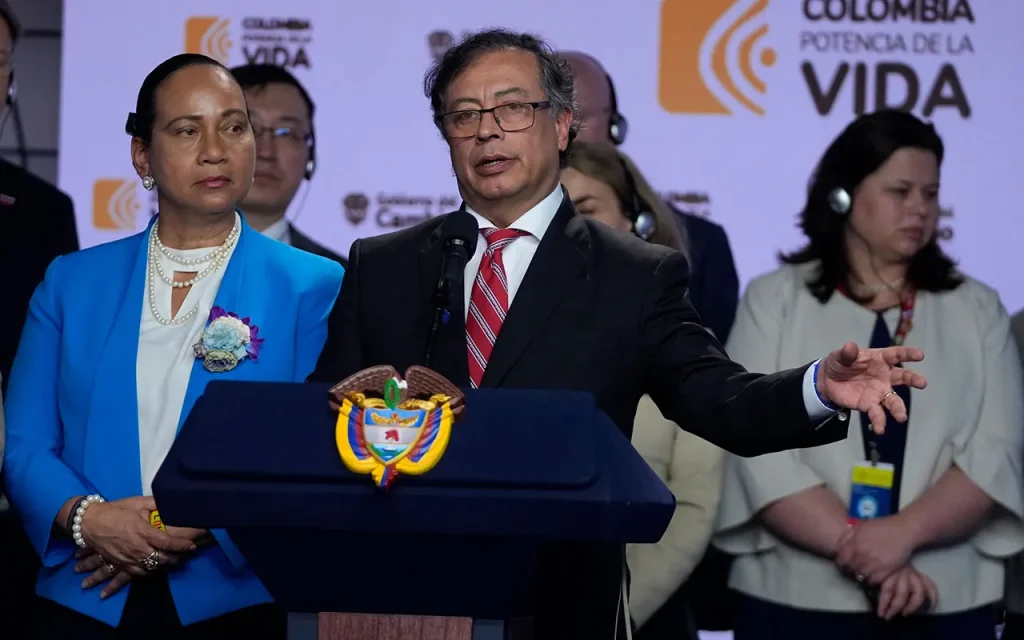 Gustavo Petro Allegedly Bartered Public Contracts in Exchange for Sexual Favors